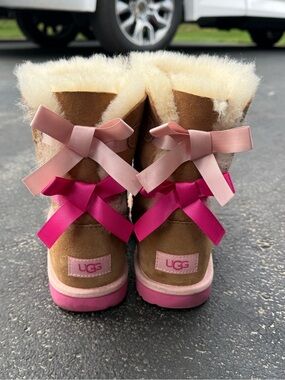 UGG Girl Brown Boots with Pink Ribbons